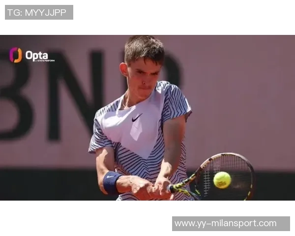 意大利足球传奇迪诺佐夫谈国家队收视率低于网球现象的深刻思考